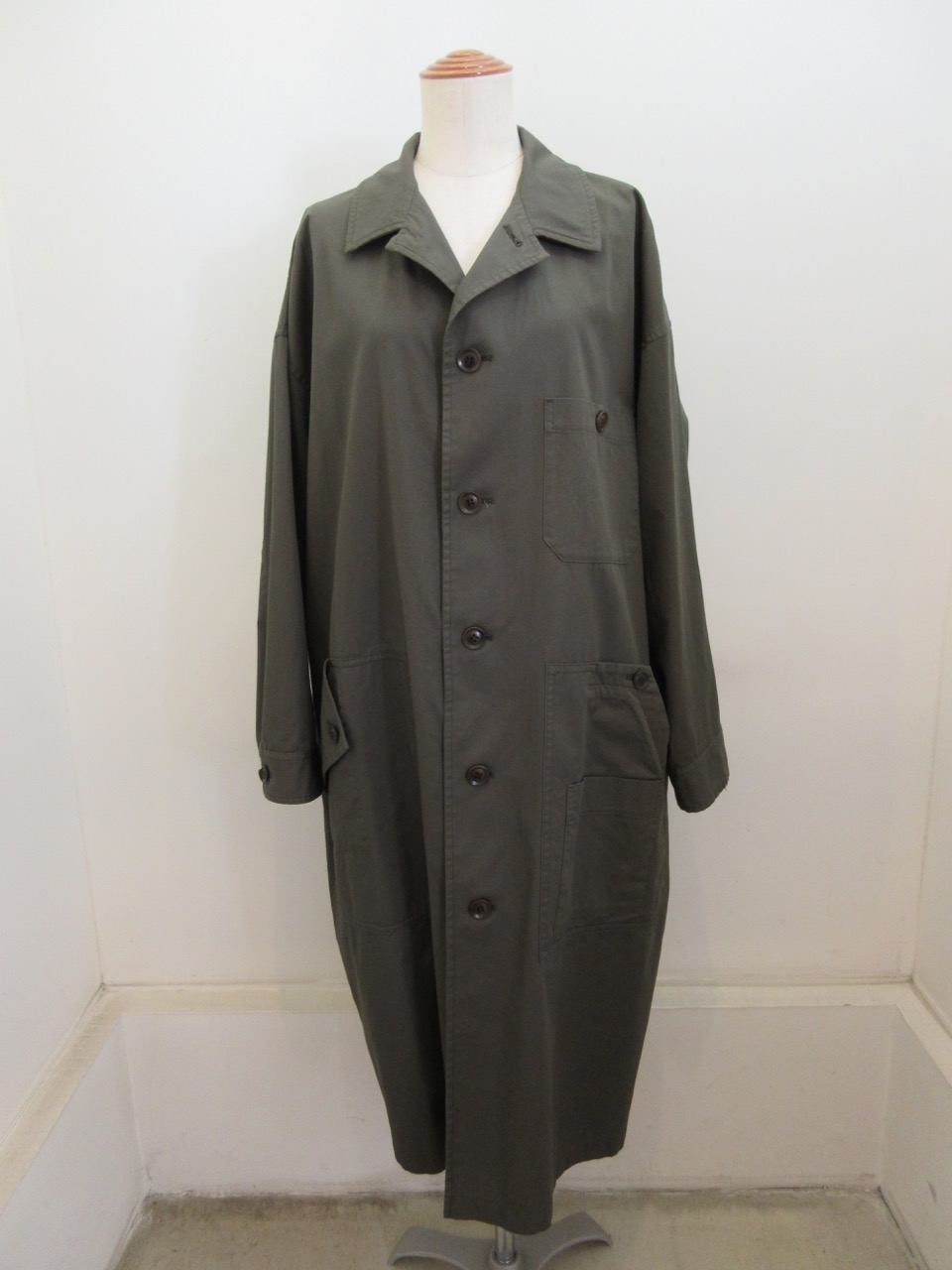 Y's YOHJI YAMAMOTO (ワイズ　ヨウジヤマモト) コットンツイル製品シリコン洗い5アウトポケットコート：カーキ