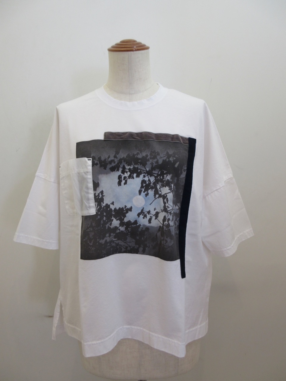 KEI Hayama PLUS(ケイハヤマプリュス) フォットコラージュプリント+ギザブレンド天竺半袖Tシャツ：ホワイト