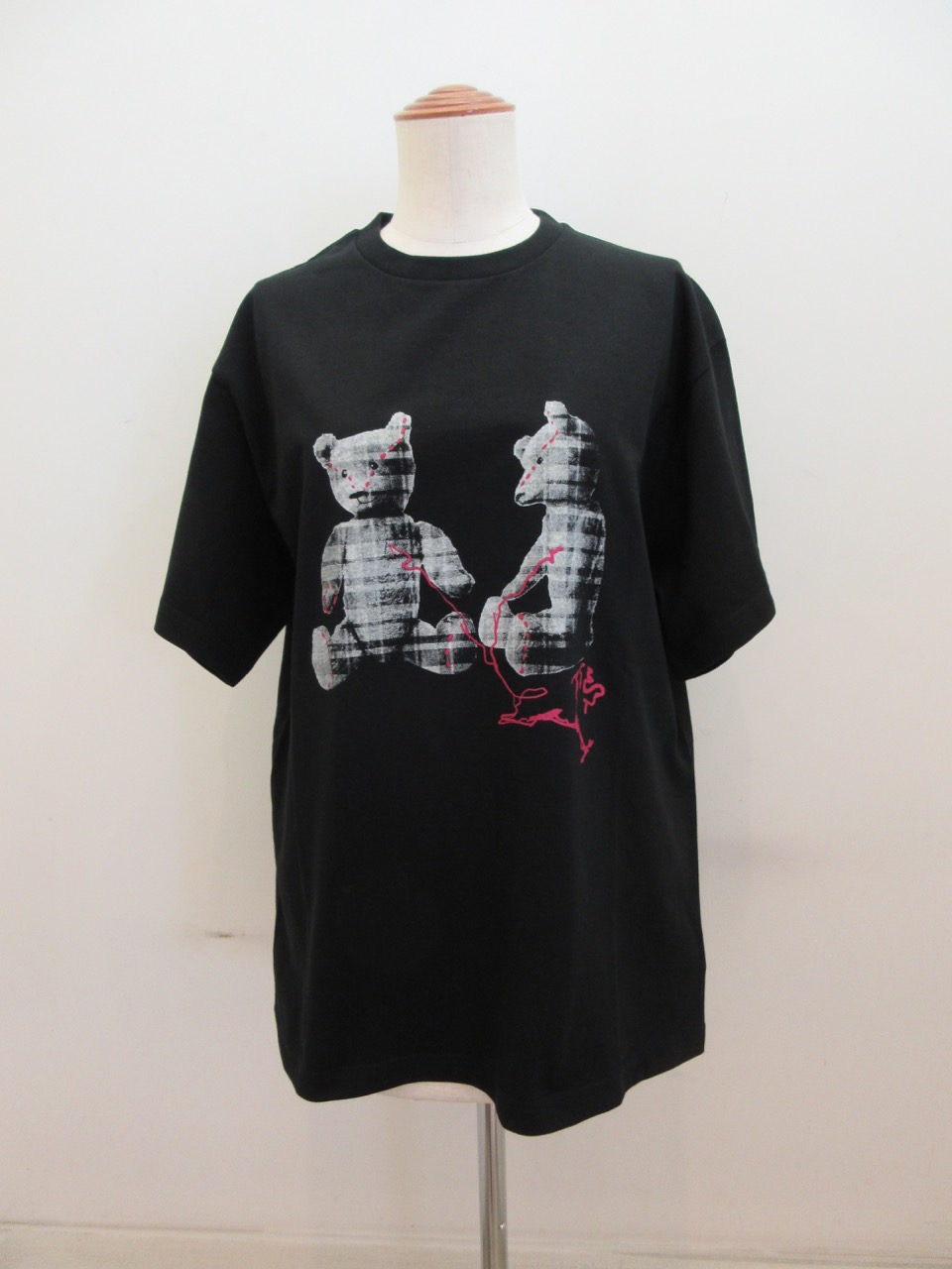 Y's YOHJI YAMAMOTO (ワイズ　ヨウジヤマモト) コットン天竺 クマグラフィックTシャツ：ブラック