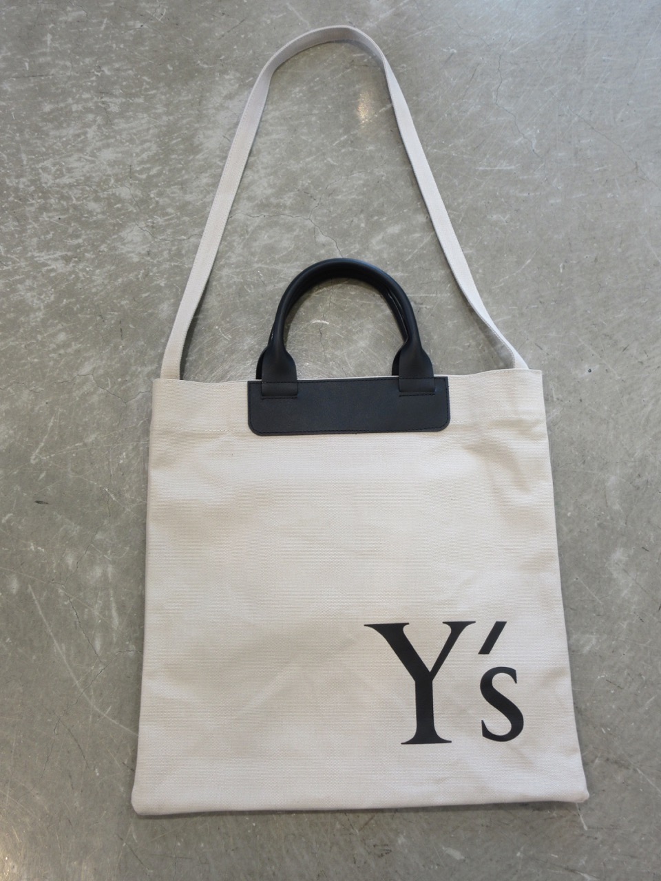 Y's YOHJI YAMAMOTO (ワイズ　ヨウジヤマモト) コットンキャンバスY’sプリントバッグ：ホワイト