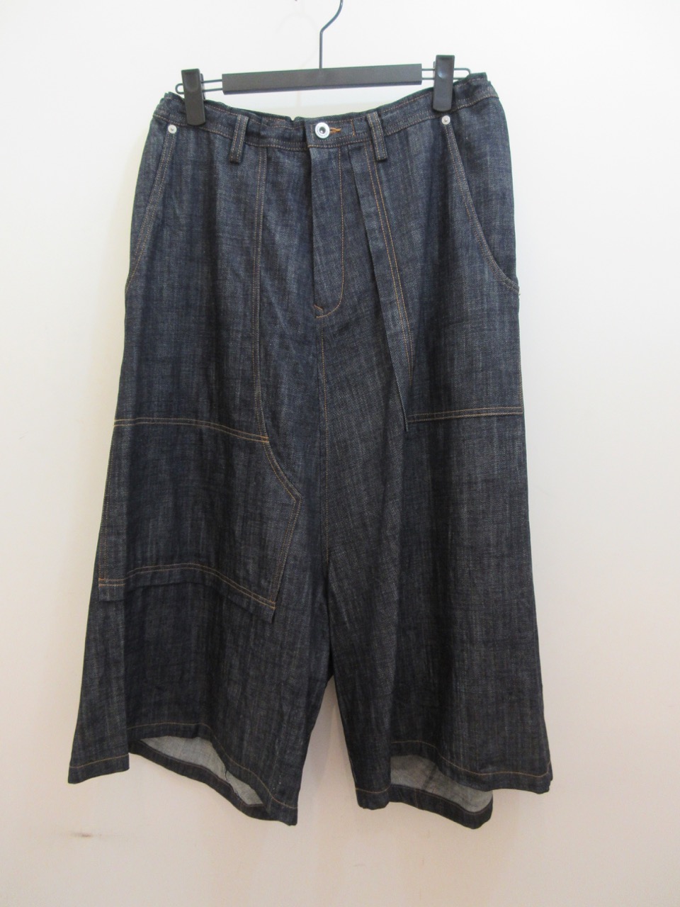 Y's YOHJI YAMAMOTO (ワイズ　ヨウジヤマモト) 6ozデニム配色ST製品洗い後ろタレサルエルパンツ：インディゴ