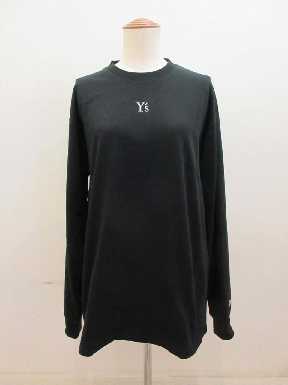 Y's YOHJI YAMAMOTO (ワイズ　ヨウジヤマモト) ニューエラーY’sコラボコットンビッグTシャツ:ブラック