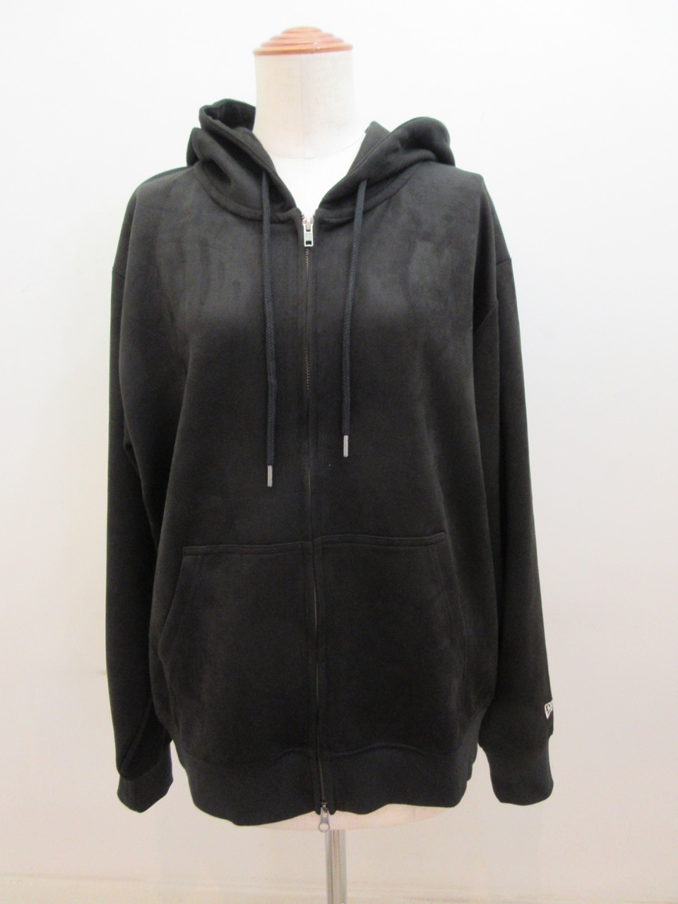 Y's YOHJI YAMAMOTO (ワイズ　ヨウジヤマモト) ニューエラーとY’sのコラボパーカー：ブラック