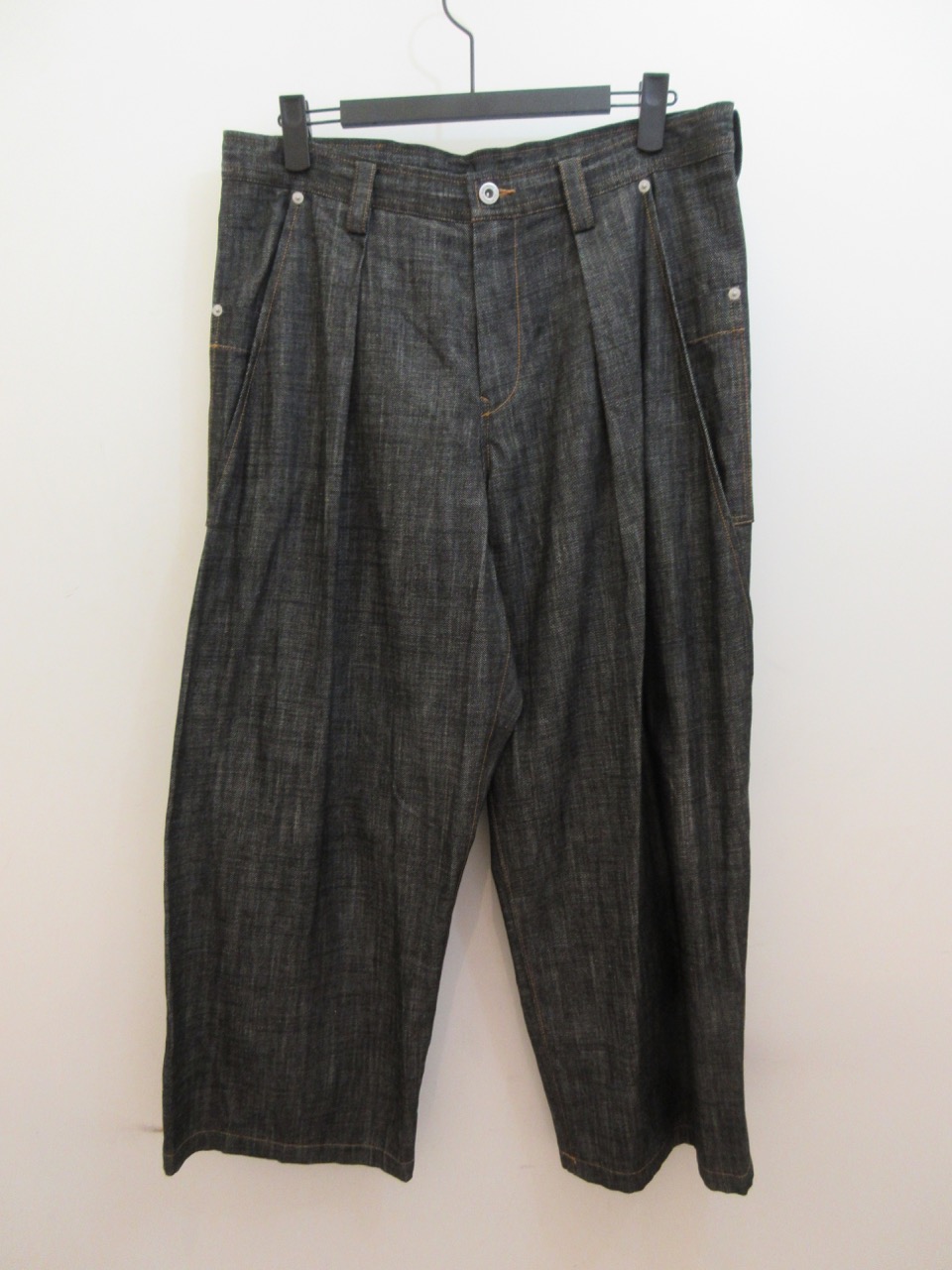 Y's YOHJI YAMAMOTO (ワイズ　ヨウジヤマモト) 6ozデニム配色ST製品洗い前ビッグポケットパンツ:ブラック