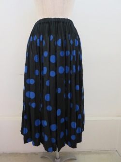 Kei Hayama Plus ケイハヤマプリュス シャーリングパネルドットウエストゴム ギャザースカート