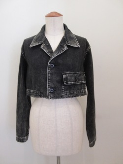 Y's YOHJI YAMAMOTO (ワイズ　ヨウジヤマモト) 8ozデニム製品ケミカルウオッシュ加工ショートブルゾン：ブラック