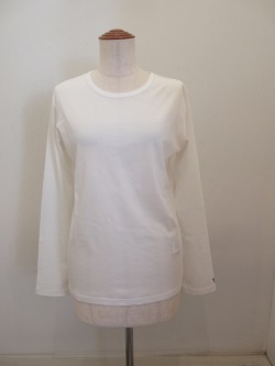 Y's YOHJI YAMAMOTO (ワイズ　ヨウジヤマモト) コットンスムースY刺繍丸首長袖Tシャツ：オフホワイト