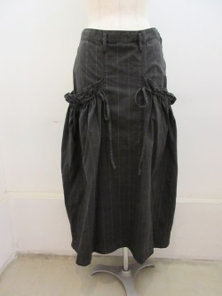 Y's YOHJI YAMAMOTO (ワイズ　ヨウジヤマモト) チェック製品顔料染めギャザーフラシスカート：グレー