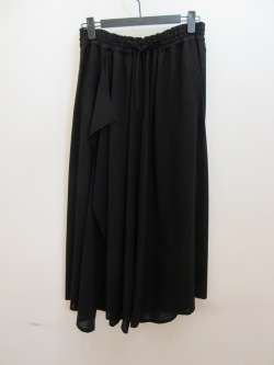 Y's YOHJI YAMAMOTO (ワイズ　ヨウジヤマモト) レーヨンナイロンガーゼドレープフレアパンツ：ブラック