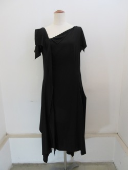 Y's YOHJI YAMAMOTO (ワイズ　ヨウジヤマモト) キャンプリックハンカチーフヘムドレス：ブラック