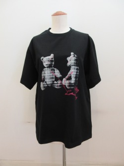 Y's YOHJI YAMAMOTO (ワイズ　ヨウジヤマモト) コットン天竺 クマグラフィックTシャツ：ブラック