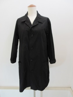 Y's YOHJI YAMAMOTO (ワイズ　ヨウジヤマモト) 綿ブロード製品染め七分袖ジャケット:ブラック