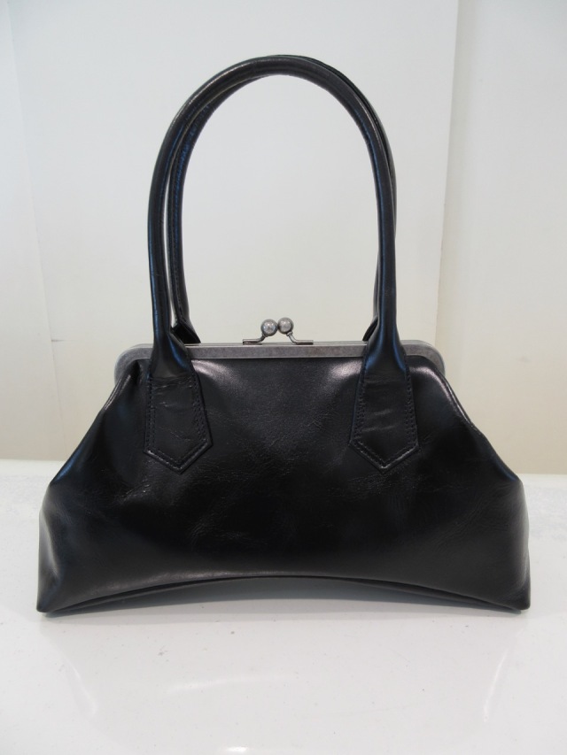 よ*じ様 Y's ワイズ　バッグ　ブラック Y's YOHJI YAMAMOTO (ワイズ ヨウジヤマモト) 艶シワラザー反り