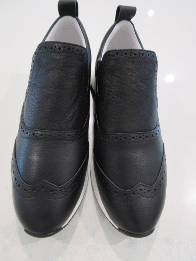 KEI Hayama PLUS 黒 ガラスレザーレースアップシューズ ガラスレザーレースアップシューズ（フラットシューズ）｜KEI Hayama