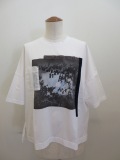KEI Hayama PLUS(ケイハヤマプリュス) フォットコラージュプリント+ギザブレンド天竺半袖Tシャツ：ホワイト