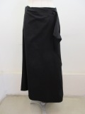 Y's YOHJI YAMAMOTO (ワイズ　ヨウジヤマモト) コットンツイル製品柔軟洗いラップスカート:ブラック