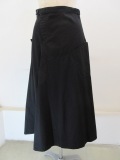 Y's YOHJI YAMAMOTO (ワイズ　ヨウジヤマモト) コットンツイルマチ入りフレアスカート:ブラック