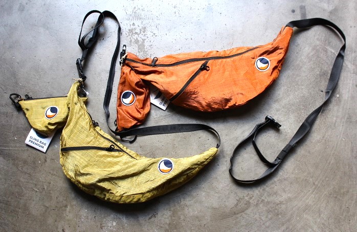 Ticket To The Moon SLING BAG プレミアム