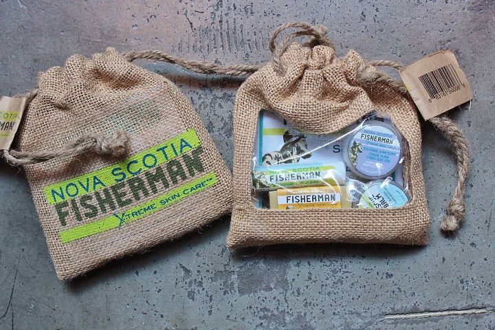 Nova Scotia Fisherman Stem To Stern Pack