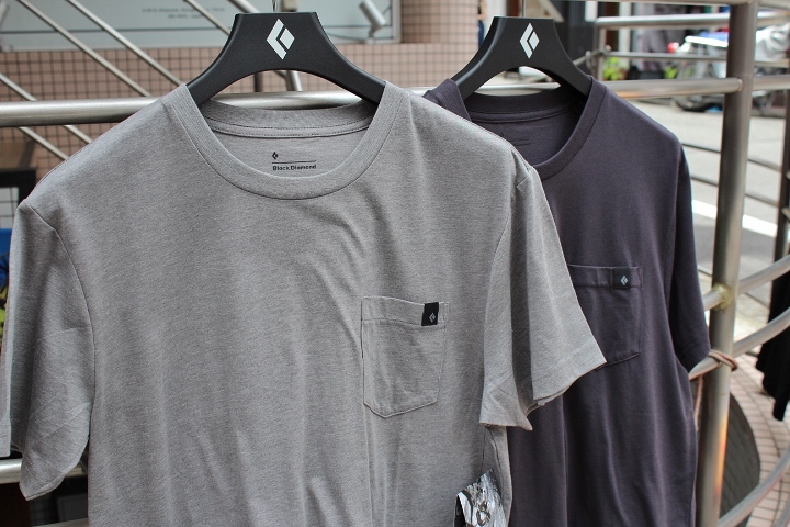 black diamond crag pocket tee