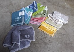 MOKU HK ハンカチ