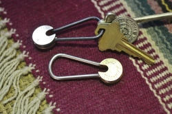 A&F エイトリングキーホルダー