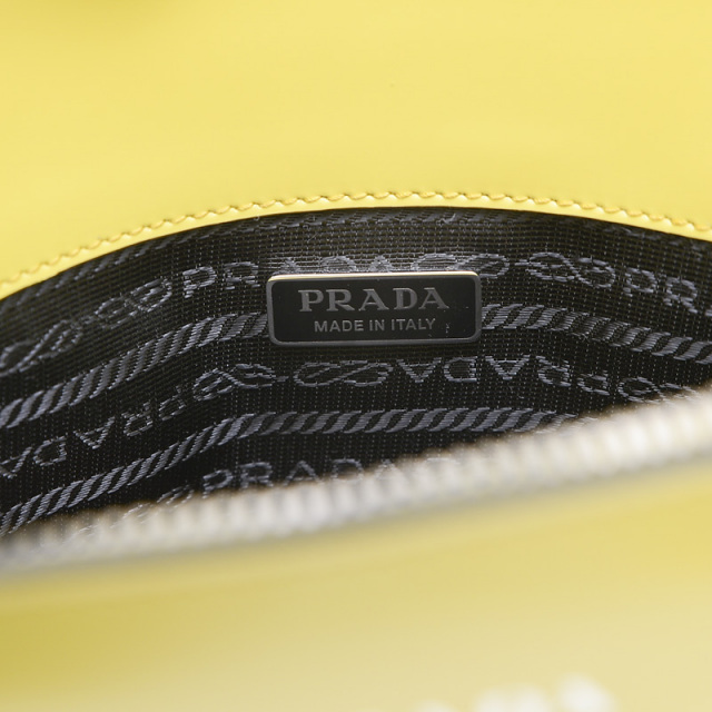 プラダ Re-Edition1995 2Wayバッグ レザー イエロー 1BA357 PRADA プラダ Re-Edition1995 2Wayバッグ レザー イエロー 1BA357 PRADA