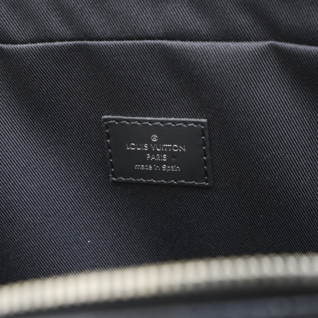 ルイヴィトン ダミエグラフィット ポルトドキュマン ヴォワヤージュ