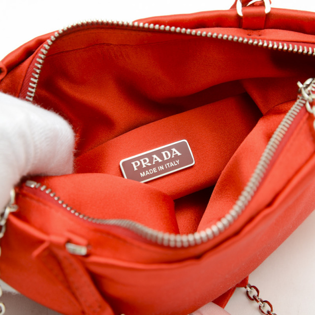 PRADA プラダ シルクプリーツスカート 新品 38 ワンピース バッグ ロゴ PRADA プラダ シルクプリーツスカート 新品 38 ワンピース