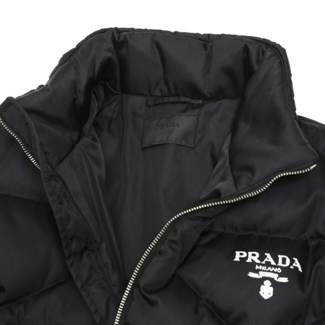 PRADA リナイロン ダウンジャケット ロゴベルト付 ブラック PRADA プラダ ダウンコート Re-Nylon リナイロン SGC042 1WQ8