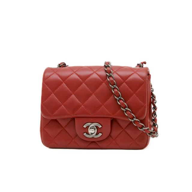 シャネル ミニマトラッセ チェーンショルダー バッグ ラムスキン