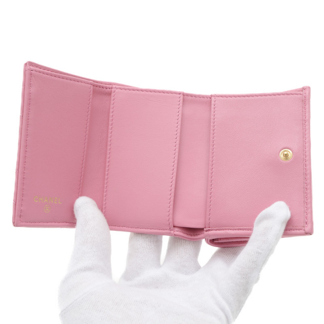 CHANEL スモール ラップ ウォレット シャネル シャネル19 スモール フラップ ウォレット ラムスキン ピンク