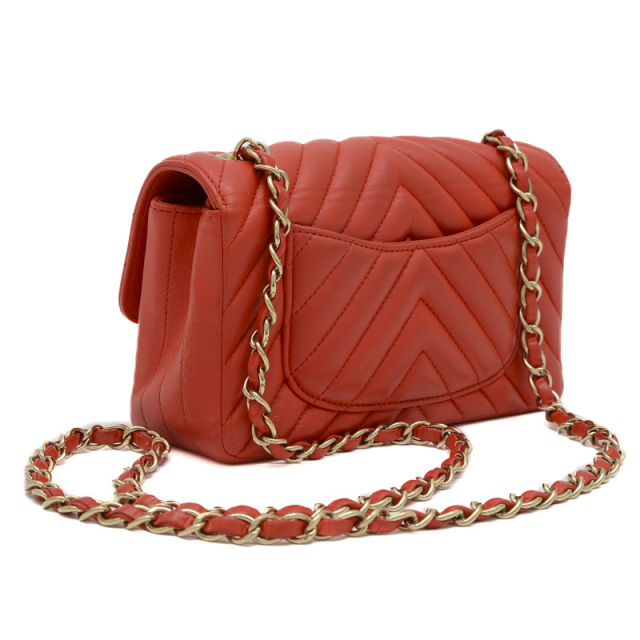 シャネル シェブロン ミニフラップ 20 チェーンショルダーバッグ