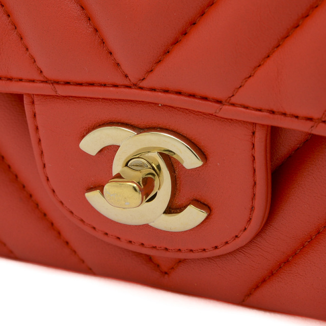 シャネル シェブロン ミニフラップ 20 チェーンショルダーバッグ