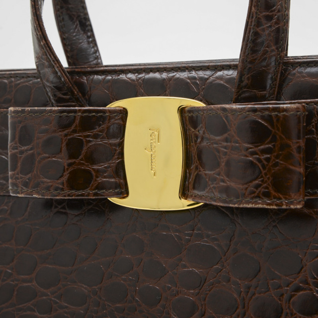フェラガモ ヴァラ リボン 2WAYバッグ クロコ型押し レザー