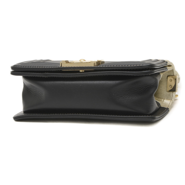 シャネル ボーイシャネル 20 チェーンショルダー バッグ レザー