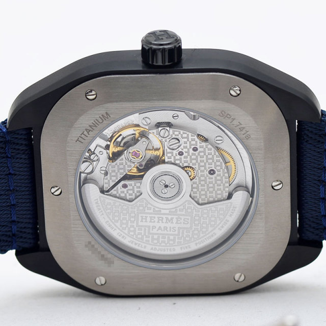 エルメス H08 ブラック文字盤 チタン/ナイロン オートマ メンズ