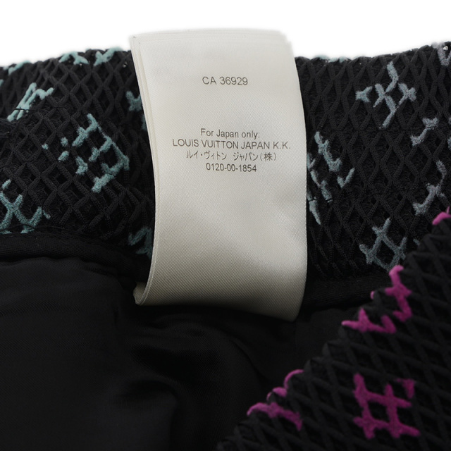 LOUIS VUITTON　グラフィティ　ハーフパンツ38 LOUIS VUITTON グラフィティ ハーフパンツ38 LOUIS VUITTON(ルイ