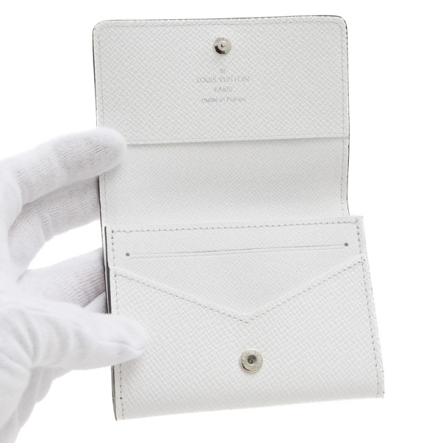 新品未使用 ルイヴィトン タイガラマ アンヴェロップカルトドゥディジット 白 LOUIS VUITTON 【超美品】ルイヴィトン タイガラマ アンヴェ