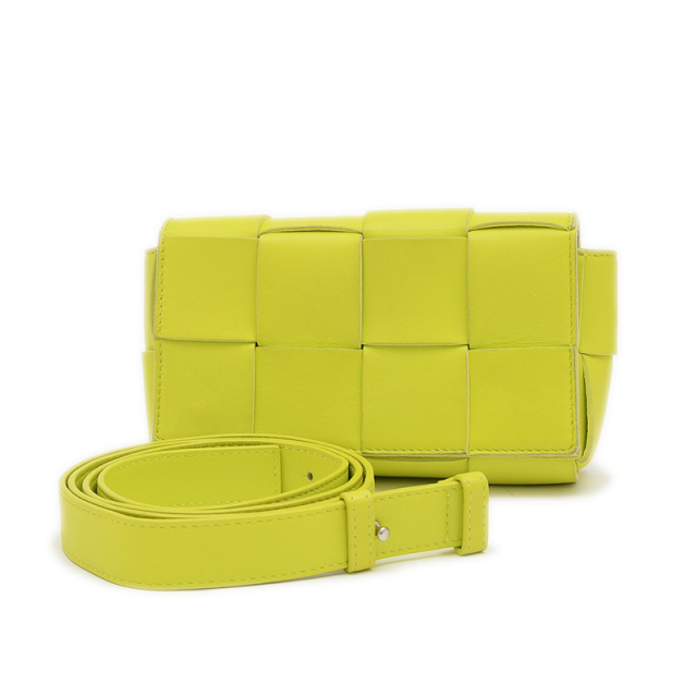 新品　BOTTEGA VENETA レザー ボディバッグ グリーン　ウエスト ボッテガヴェネタ BOTTEGA VENETA ボディバッグ ミニ カセット