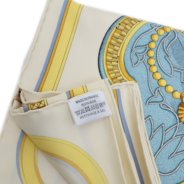 エルメス カレ90 スカーフ グランアパラ 盛装の馬 クリーム