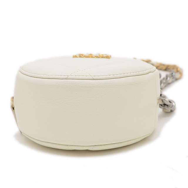 CHANEL ホワイト ラウンドバッグ