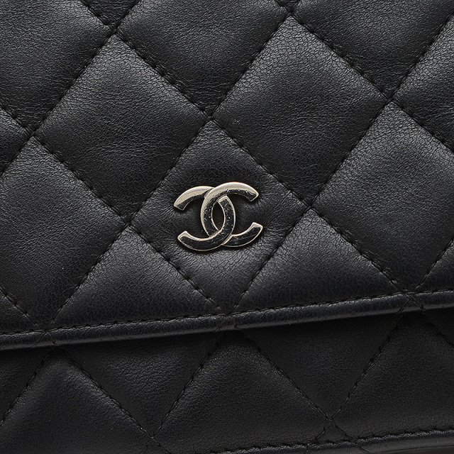シャネル マトラッセチェーンウォレット シルバー金具 ラムスキンレディースバッグ CHANEL シャネル チェーンショルダー マトラッセ シルバー金具