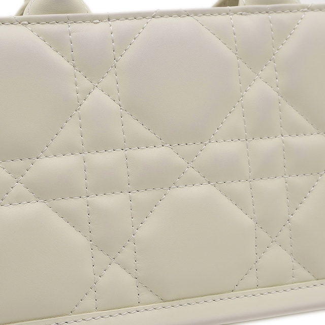SALE【DIOR】ディオール スモール ブックトートバッグ 2Way お出掛けに♡】DIOR BOOK TOTE ミニ ショルダーバッグ (Dior