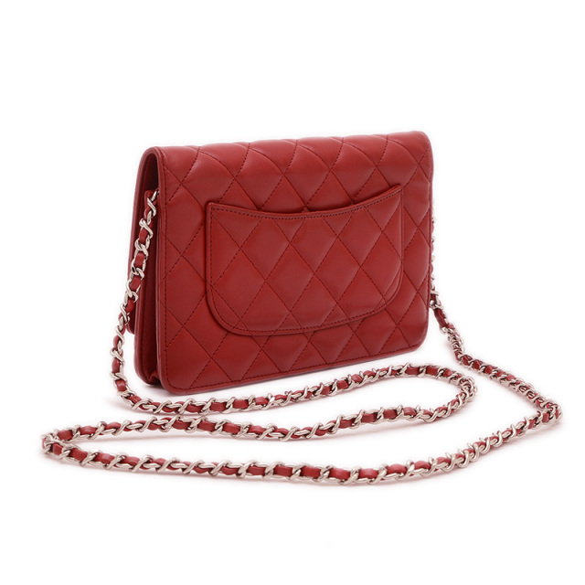 CHANEL マトラッセ ラムレザー シルバー金具 6連 キーケース レッド CHANEL マトラッセ ラムレザー シルバー金具 6連 キーケース レッド