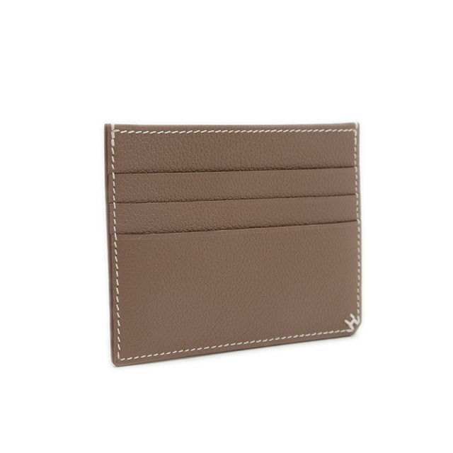 HERMES - HERMES エトゥープ スマホケース カード入れ エルメス】で見つけた！ スマホに付けるカードケースに目が