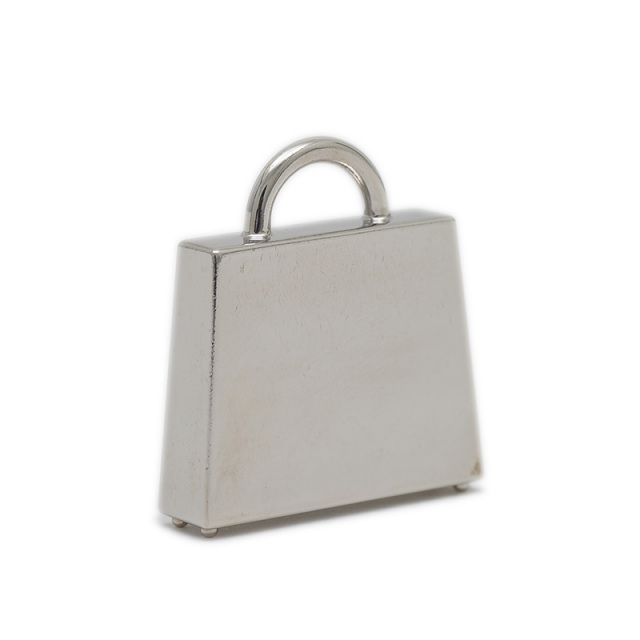 専用エルメス キュリオジテ ケリー 楽天市場】HERMES エルメス キュリオジテ ケリー ペンダント