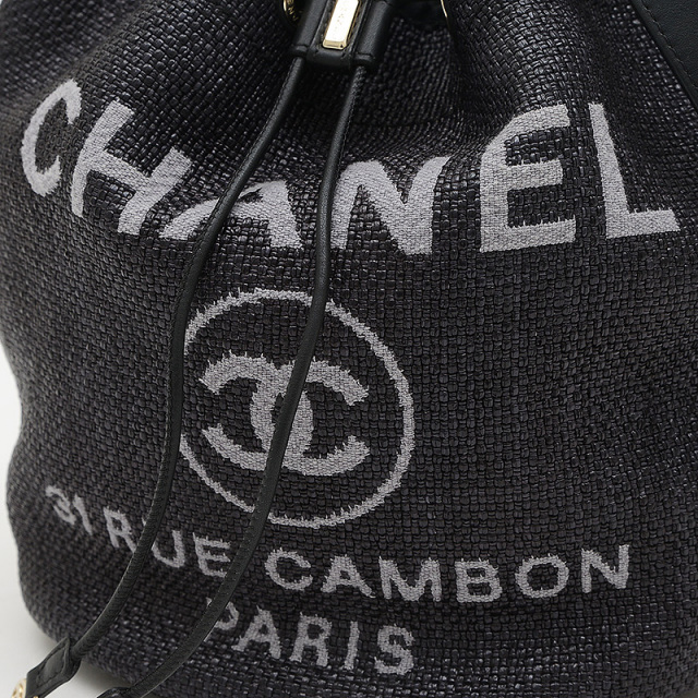 シャネル ドーヴィル 巾着 CHANEL シャネル ドーヴィル 巾着 シルバー金具 ショルダー