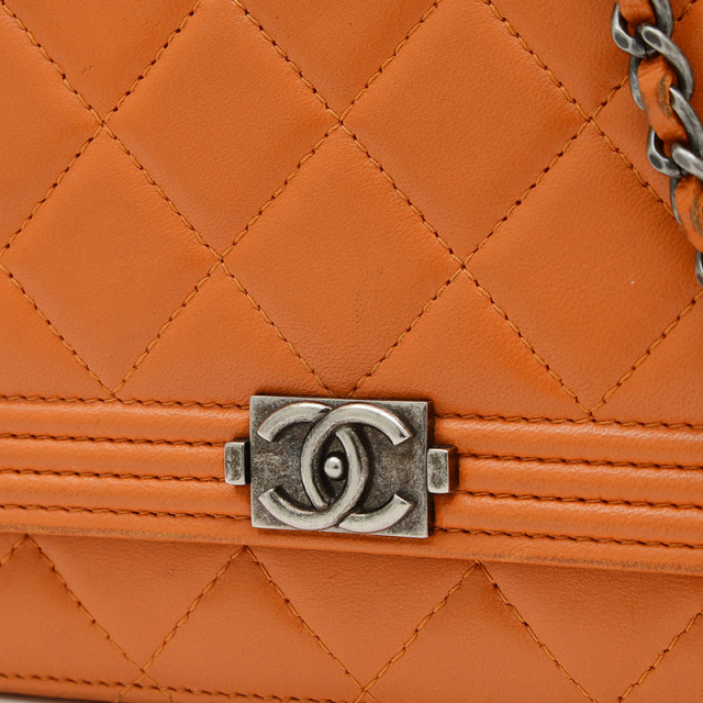 CHANELボーイシャネル ジップウォレットラウンドファスナー長財布 オレンジ系 CHANELボーイシャネル ジップウォレットラウンドファスナー長