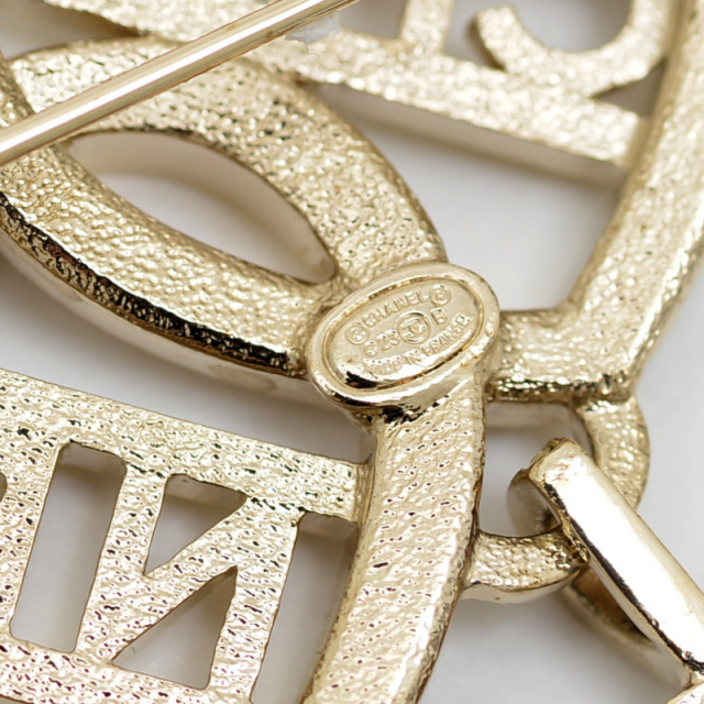 シャネル ココマーク トリプルハート ラインストーン ブローチ C23B CHANEL